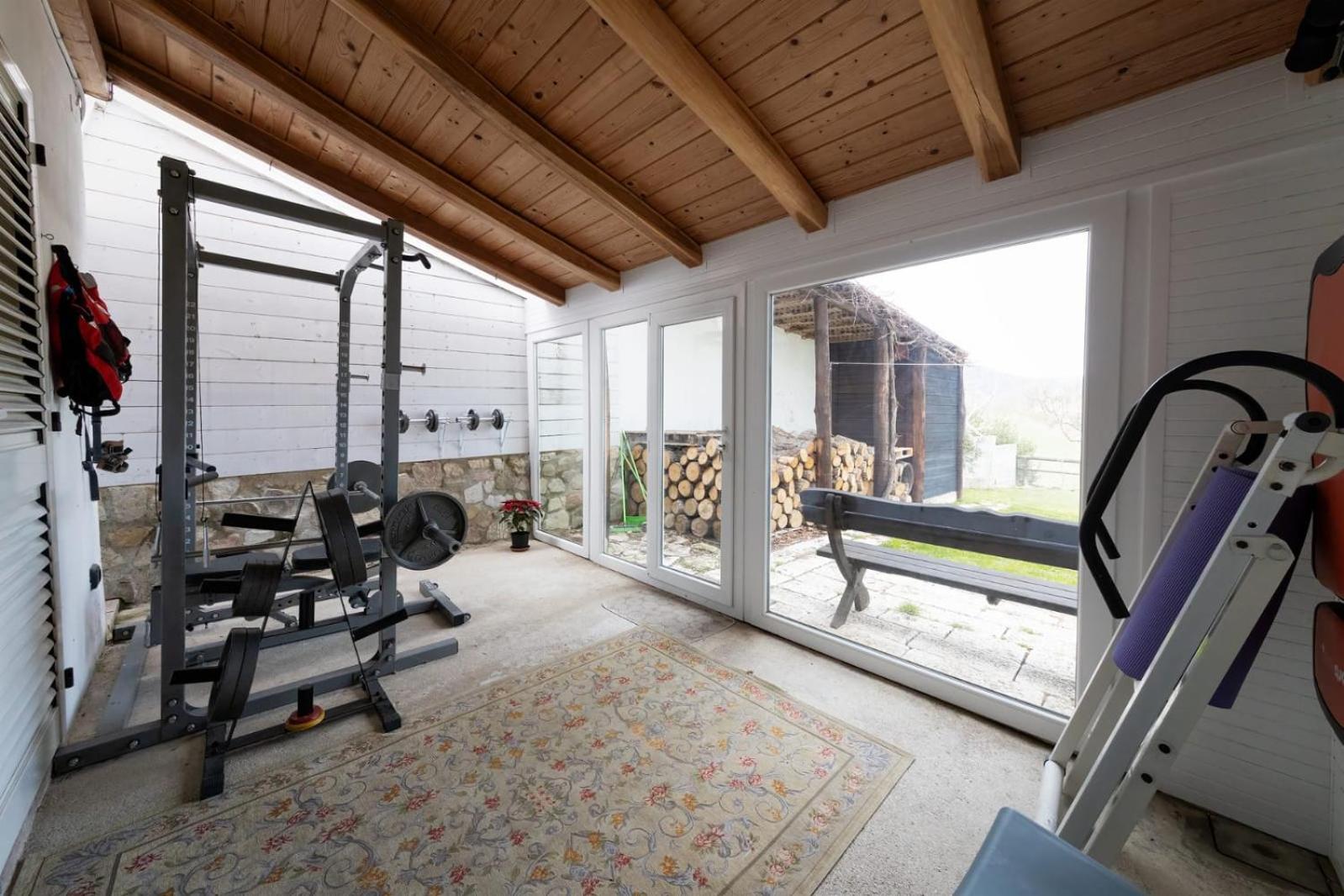 Villa Del Borgo: Fitness Nel Verde Montefelcino Exterior photo